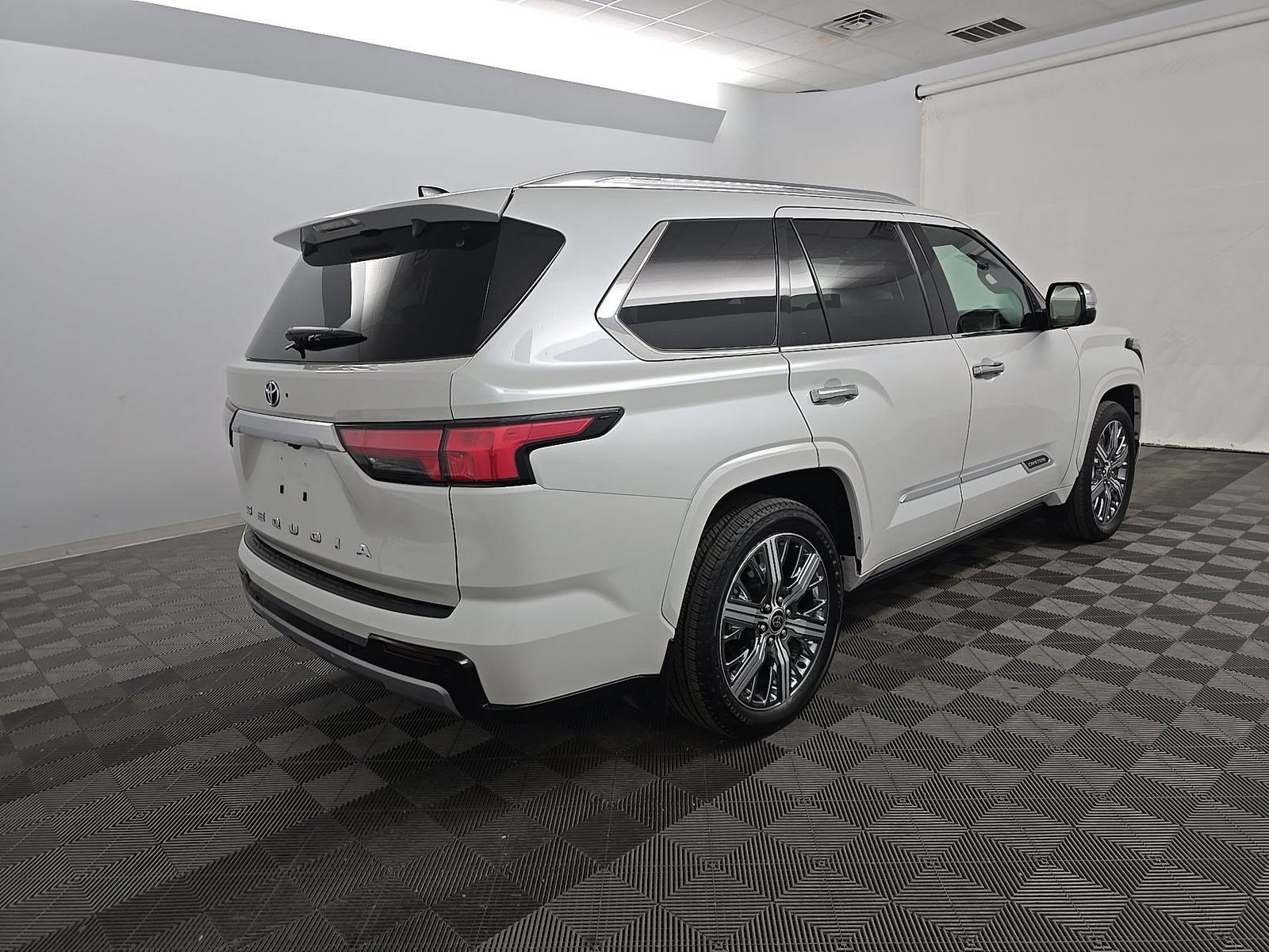 2023 Toyota Sequoia Capstone