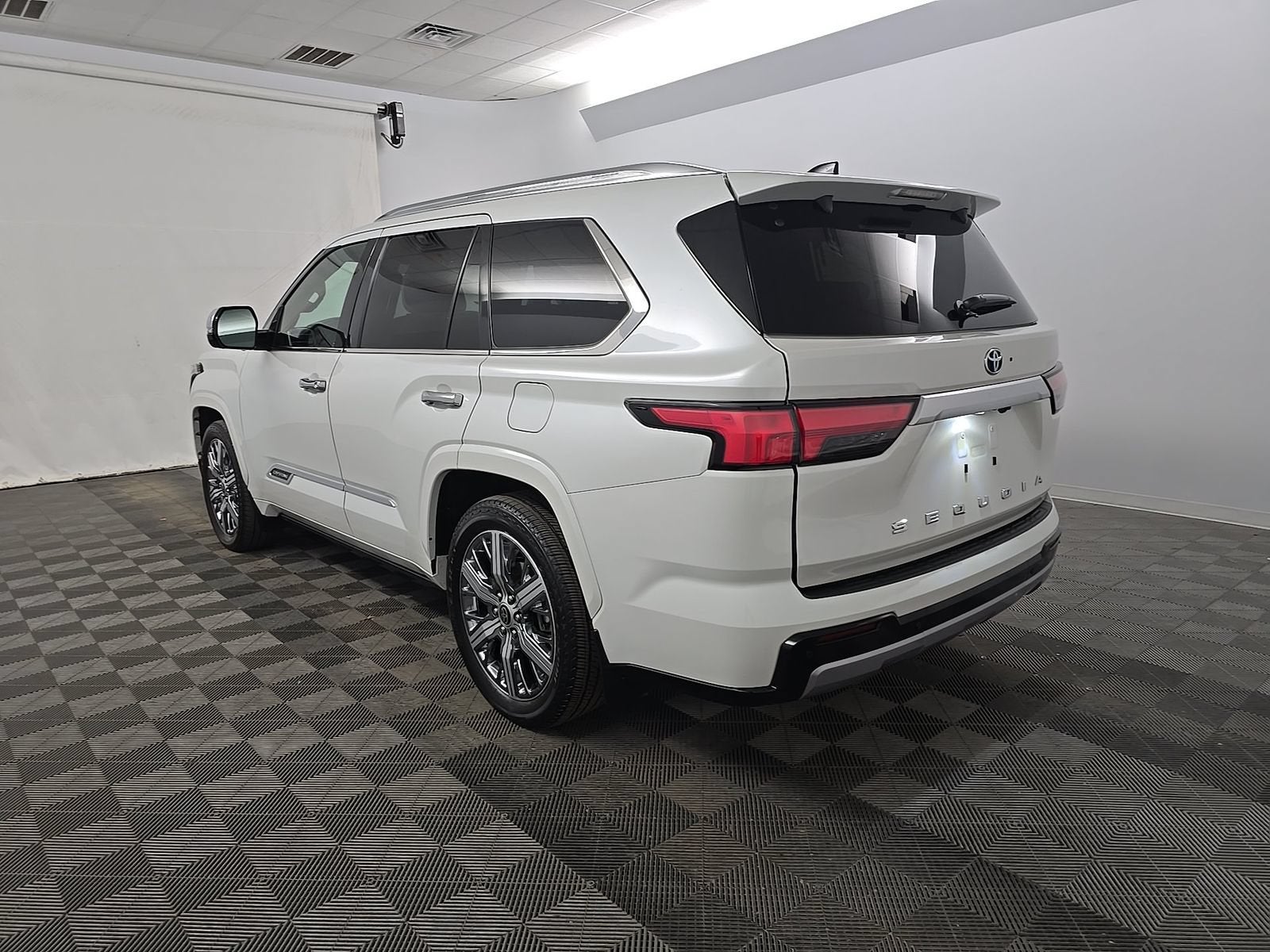 2023 Toyota Sequoia Capstone