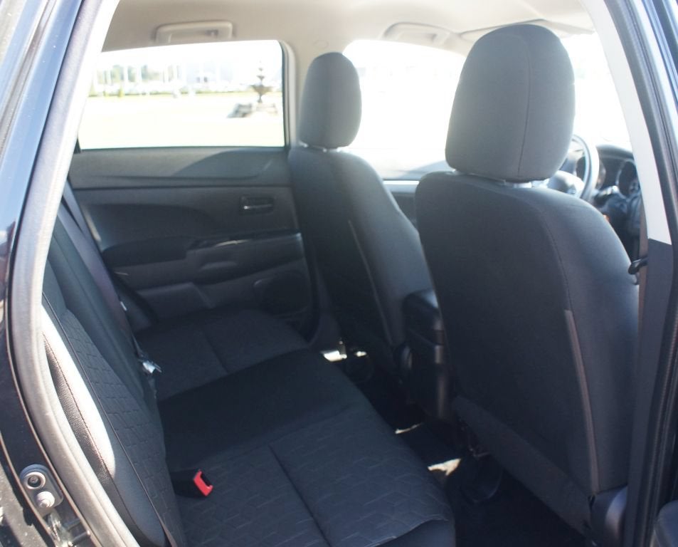 2024 Mitsubishi Outlander Sport ES