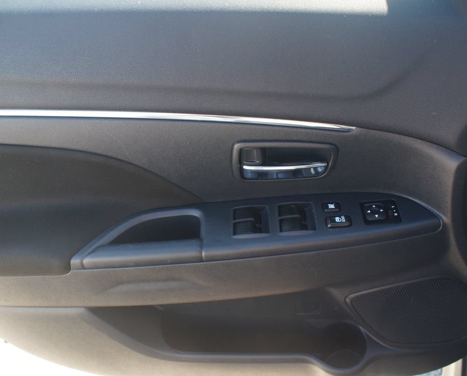 2024 Mitsubishi Outlander Sport ES
