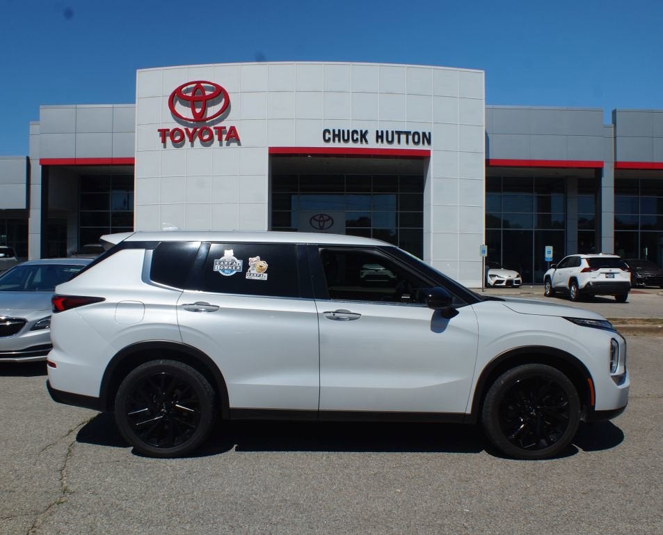 2022 Mitsubishi Outlander BE 2WD's photo
