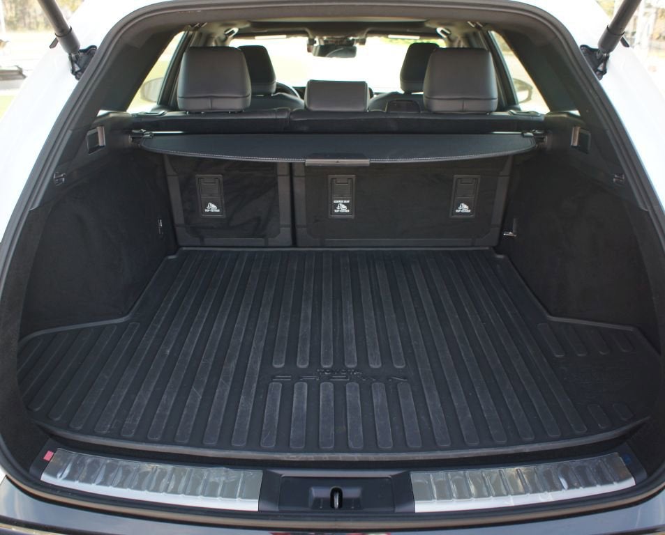 2025 Toyota Crown Signia Limited