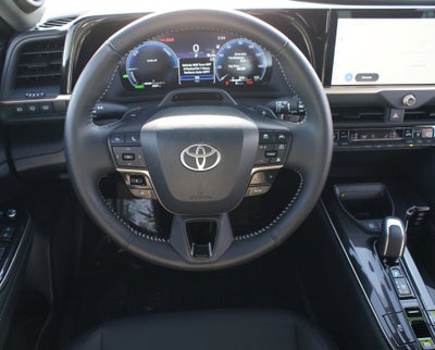 2025 Toyota Crown Signia Limited