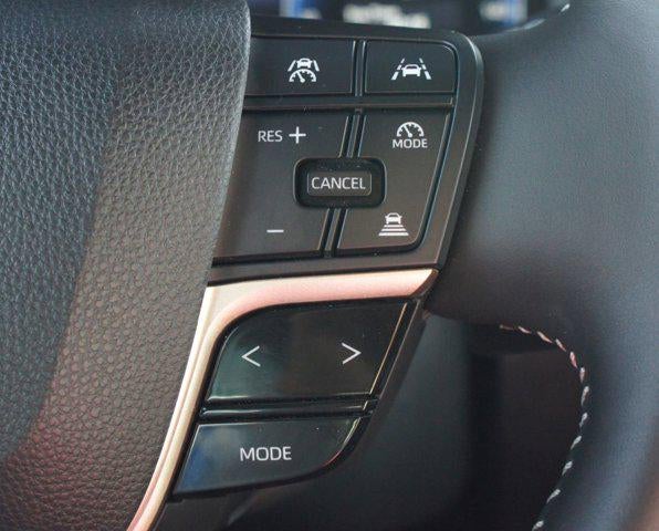 2025 Toyota Crown Signia Limited