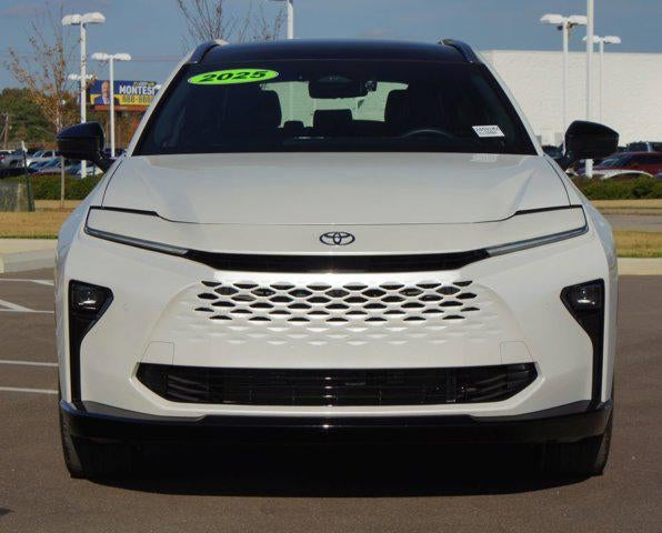 2025 Toyota Crown Signia Limited