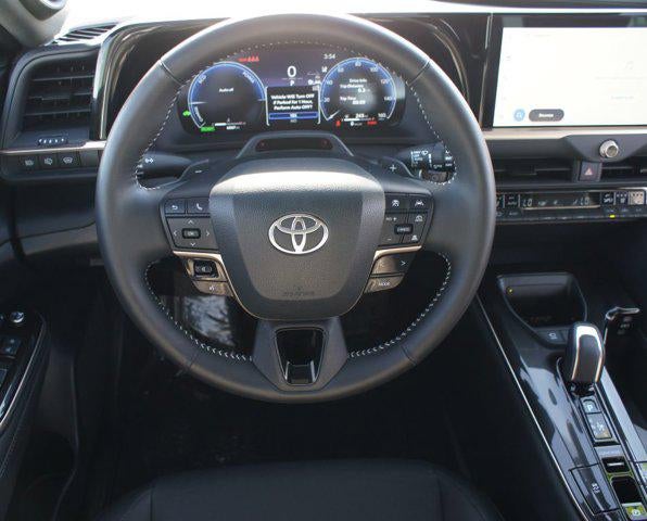 2025 Toyota Crown Signia Limited