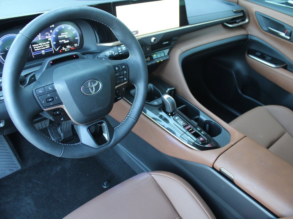 2025 Toyota Crown Signia Limited