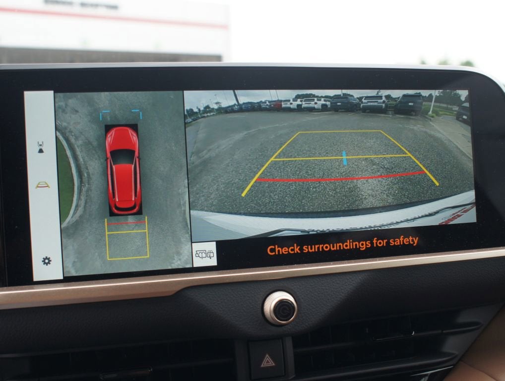 2025 Toyota Crown Signia Limited
