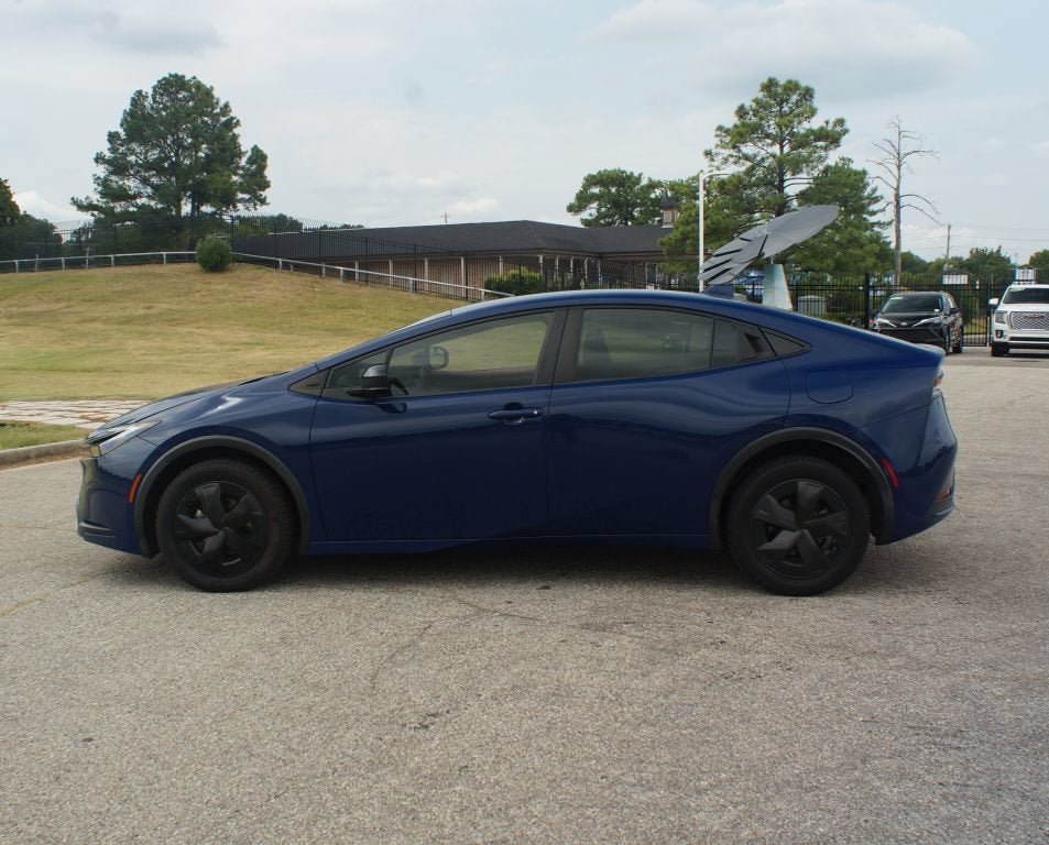 2023 Toyota Prius LE