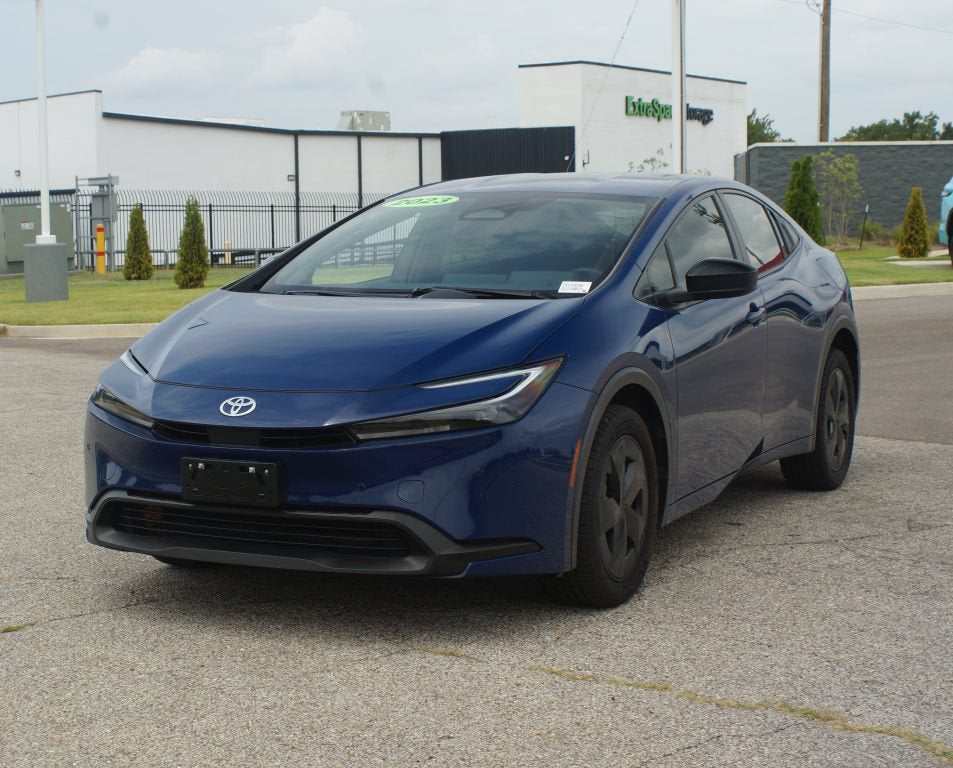 2023 Toyota Prius LE