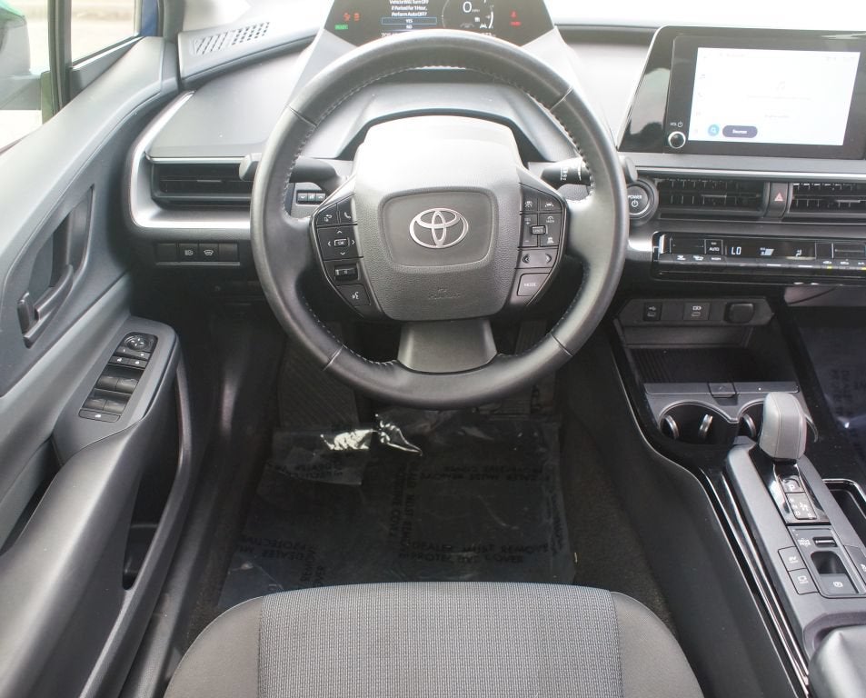 2023 Toyota Prius LE