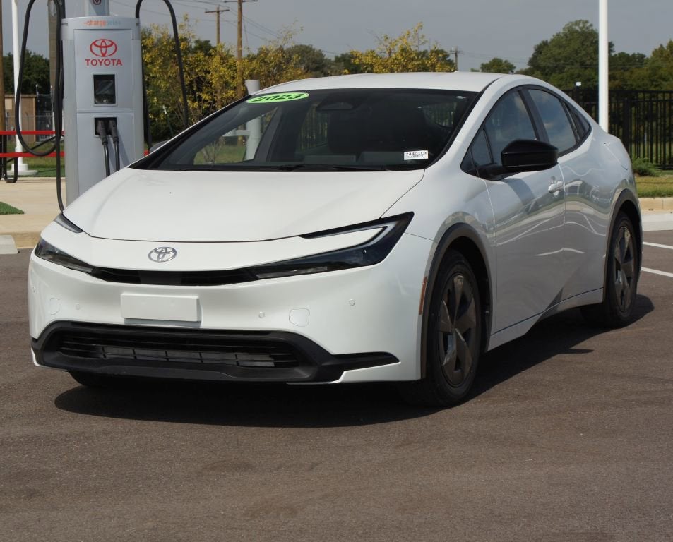 2023 Toyota Prius LE