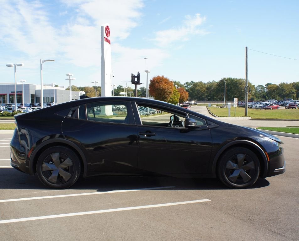 2024 Toyota Prius LE