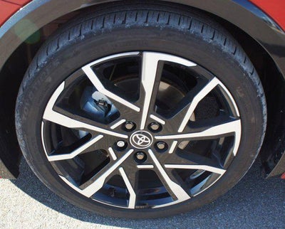 2025 Toyota Prius Plug-In Hybrid Base