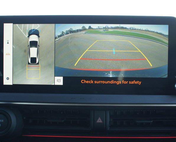 2025 Toyota Prius Plug-In Hybrid Base