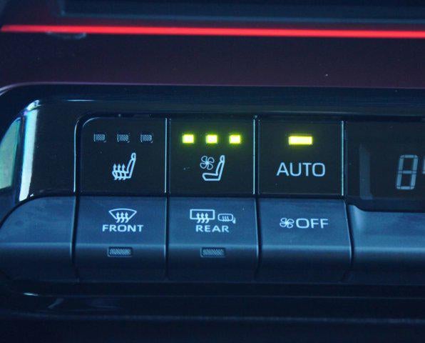 2025 Toyota Prius Plug-In Hybrid Base