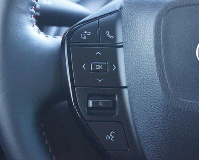 2025 Toyota Prius Plug-In Hybrid Base