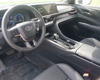 2025 Toyota Crown Platinum