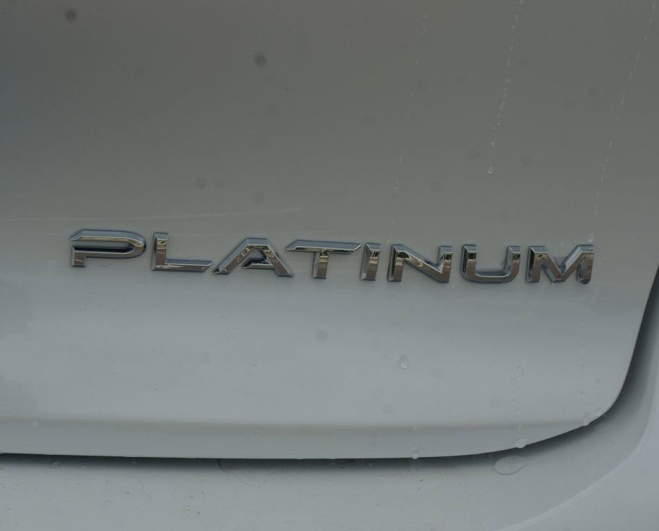 2025 Toyota Crown Platinum