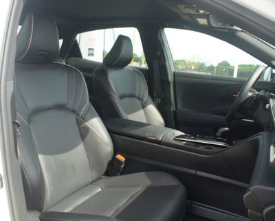2025 Toyota Crown Platinum