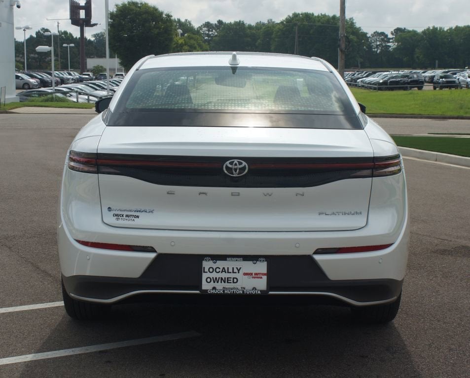 2025 Toyota Crown Platinum
