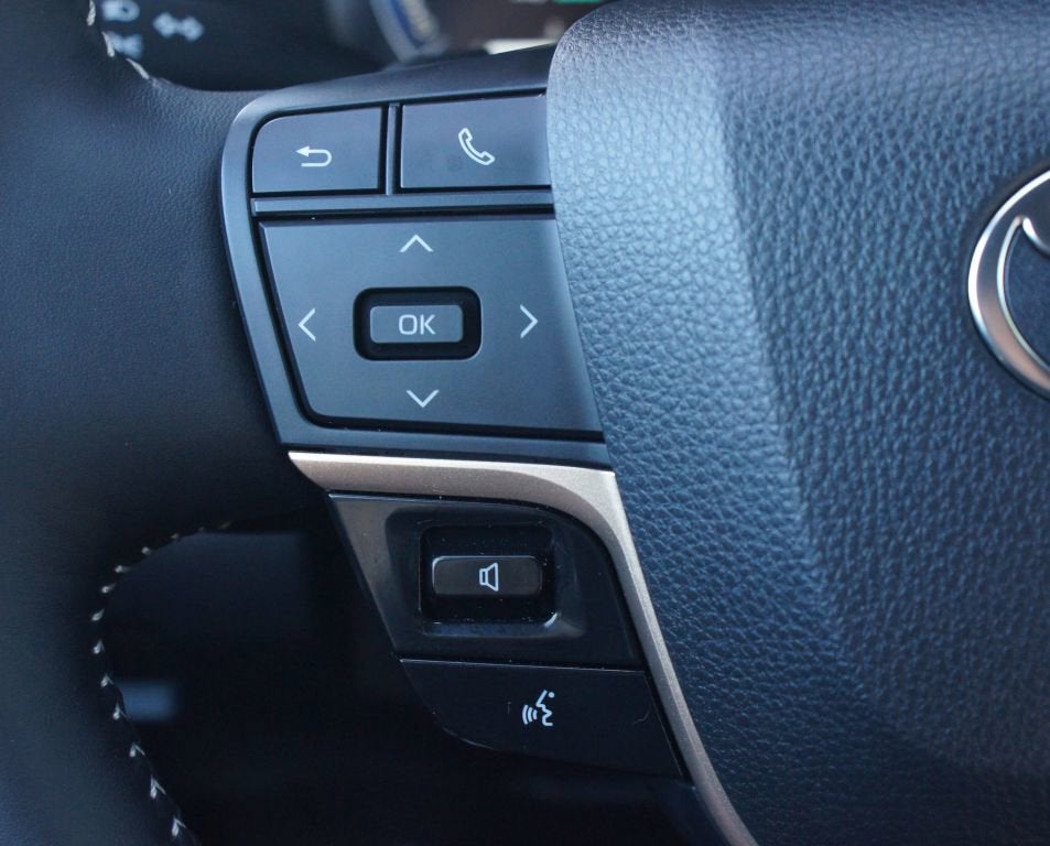 2025 Toyota Crown Platinum