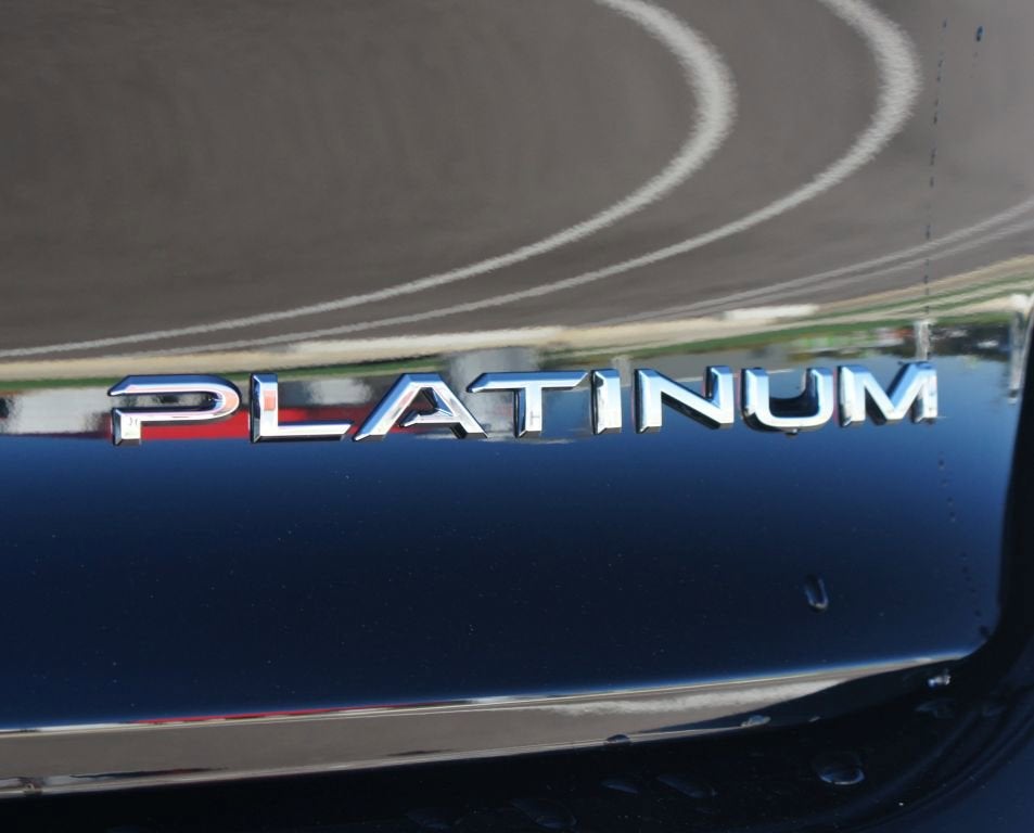 2025 Toyota Crown Platinum