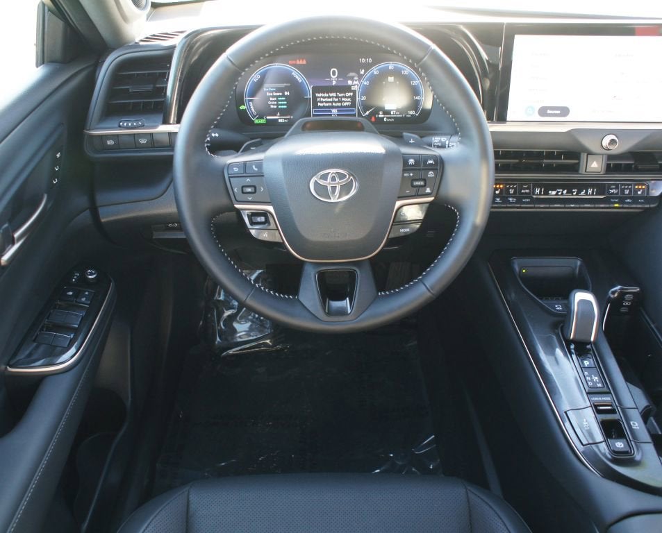 2025 Toyota Crown Platinum