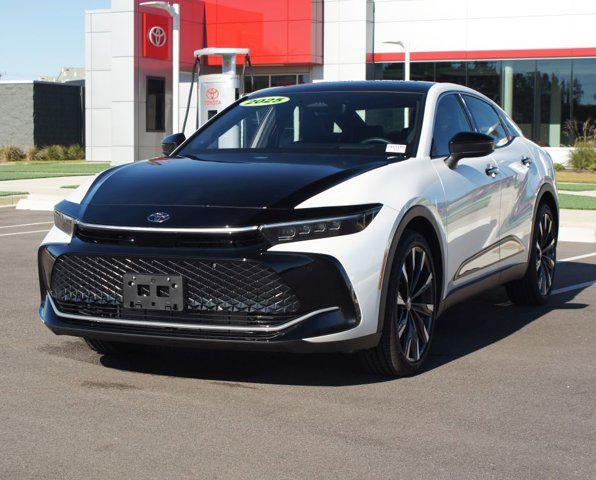 2025 Toyota Crown Platinum