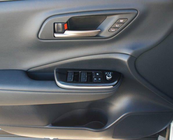 2025 Toyota Crown Platinum