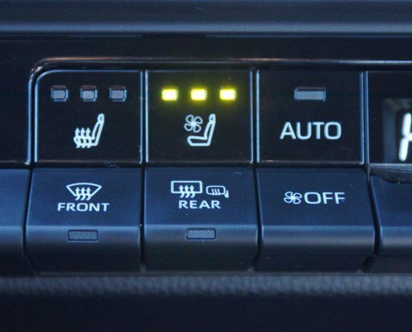 2025 Toyota Crown Platinum