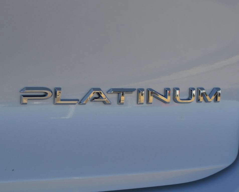 2024 Toyota Crown Platinum