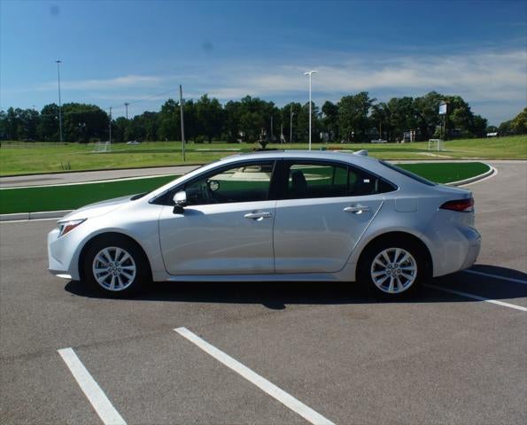 2025 Toyota Corolla Hybrid XLE