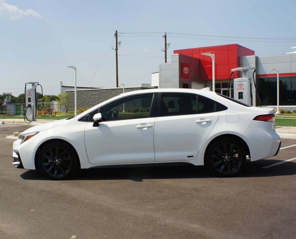 2024 Toyota Corolla Hybrid SE