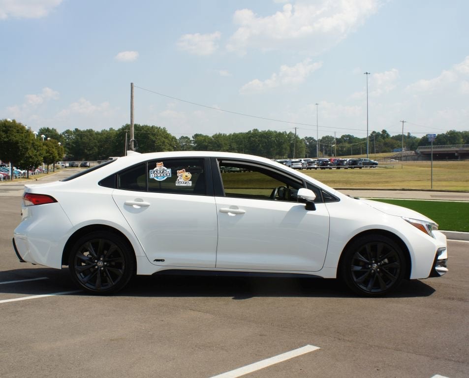 2024 Toyota Corolla Hybrid SE