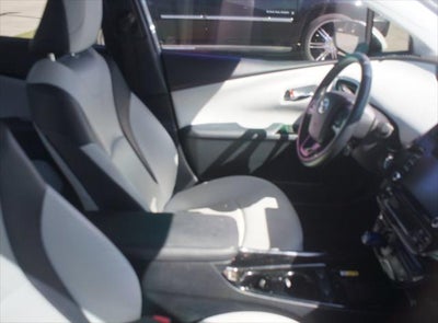 2021 Toyota Prius XLE