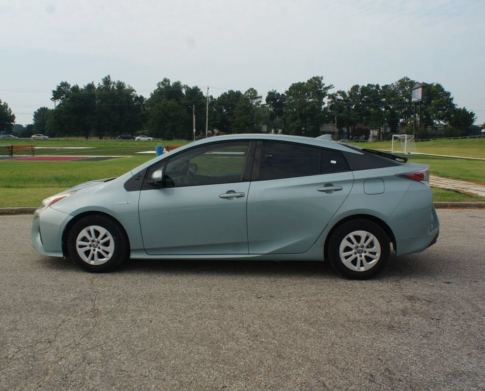 2016 Toyota Prius Two