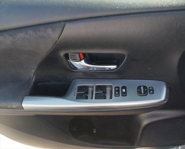 2015 Toyota Prius v Three