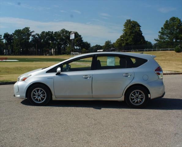2015 Toyota Prius v Three