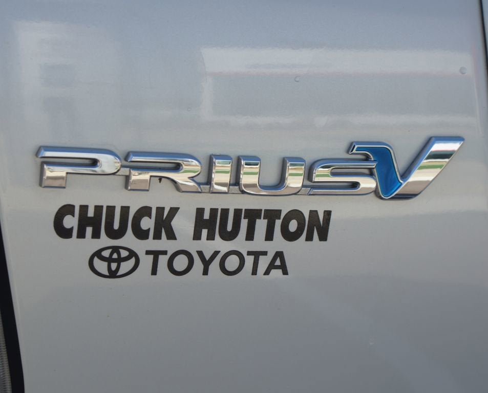 2015 Toyota Prius v Three