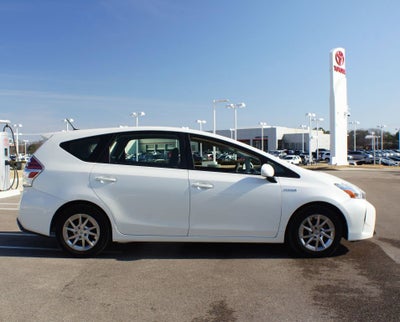 2015 Toyota Prius v Three