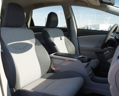 2015 Toyota Prius v Three