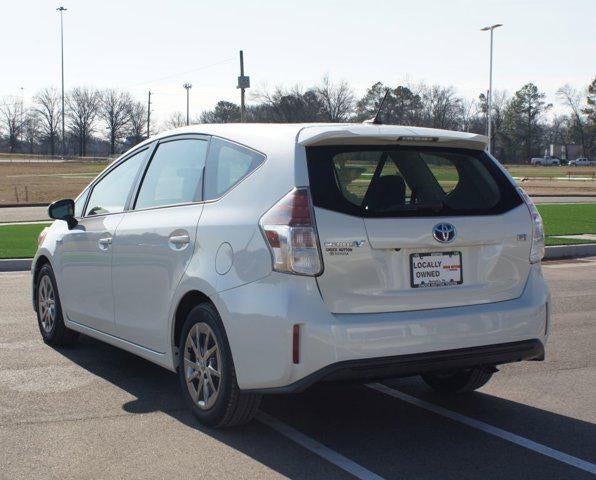 2015 Toyota Prius v Three