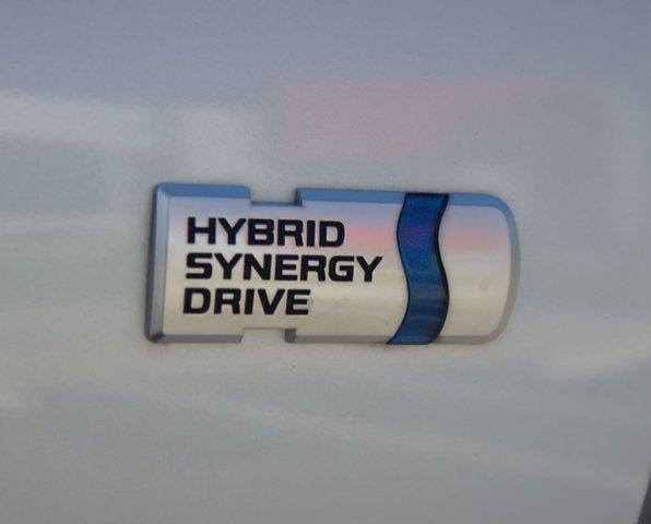 2015 Toyota Prius v Three