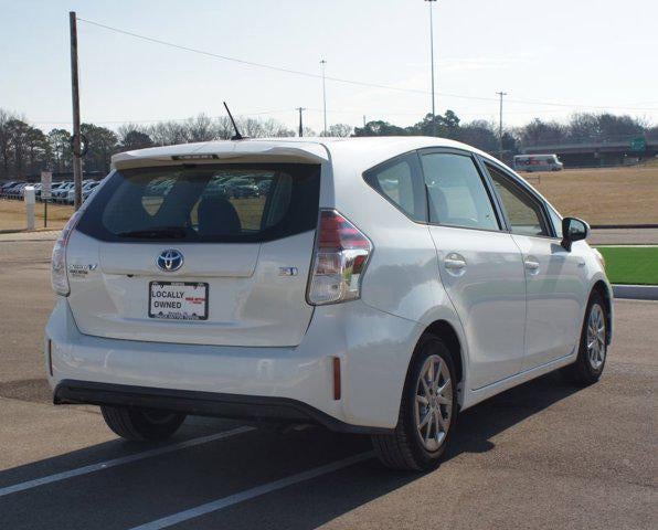 2015 Toyota Prius v Three