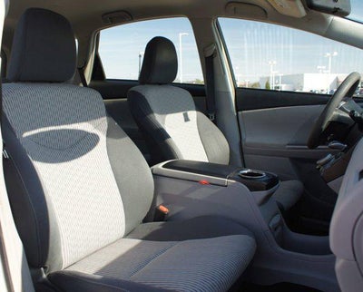 2015 Toyota Prius v Three