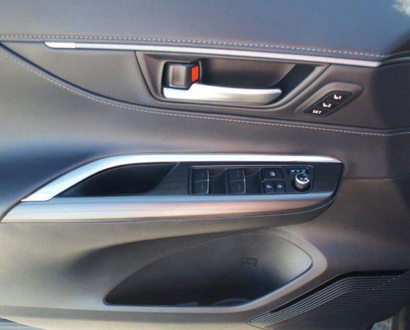 2024 Toyota Venza Nightshade