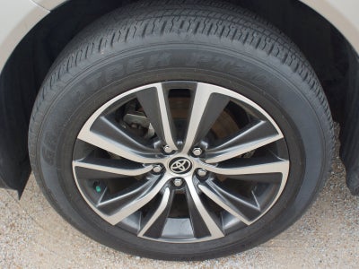 2022 Toyota Venza LE