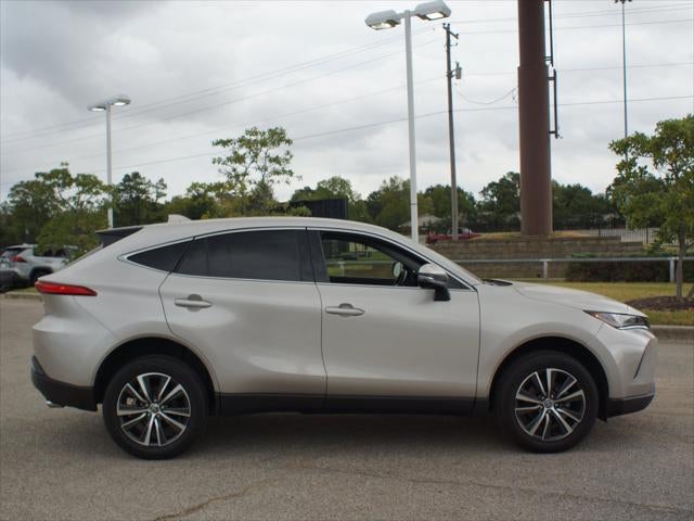 2022 Toyota Venza LE