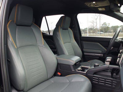 2025 Toyota 4Runner Hybrid Trailhunter